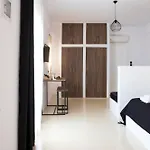 Paros King Aparthotel 3*