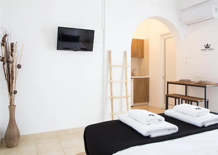Paros King Apartmanhotel Alikí