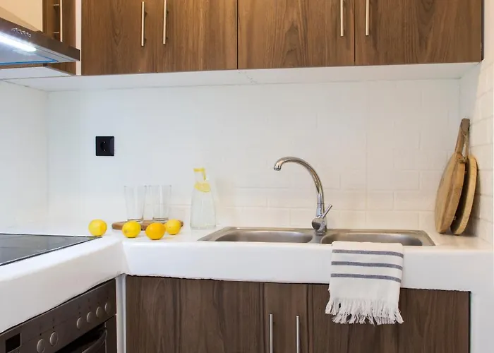 Paros King Apartmanhotel 3*